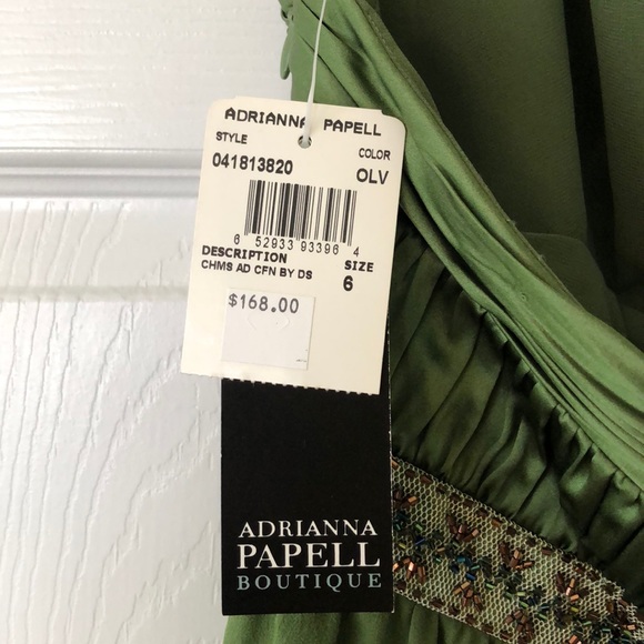 Green, halter style dress. - Picture 3 of 4